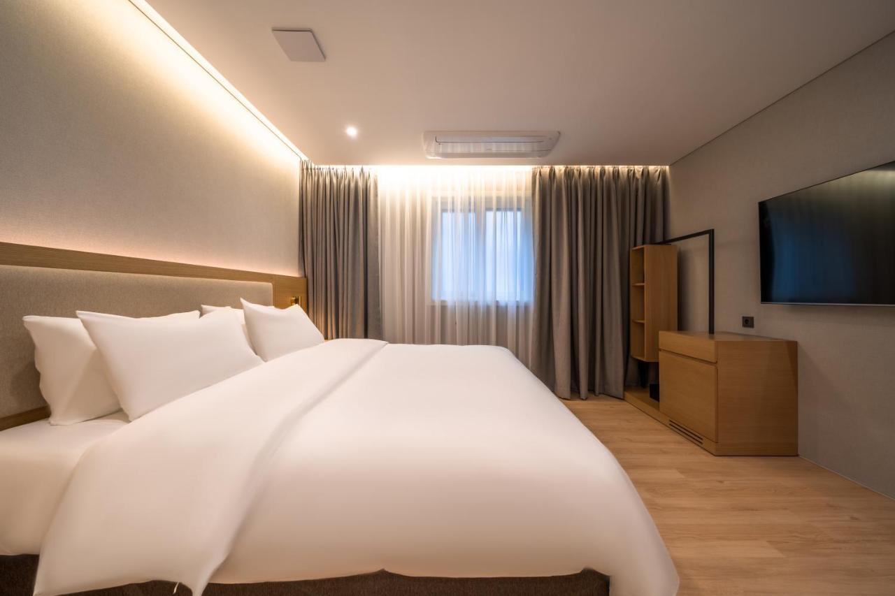 Comfort Inn Yeouido Сеул Екстериор снимка