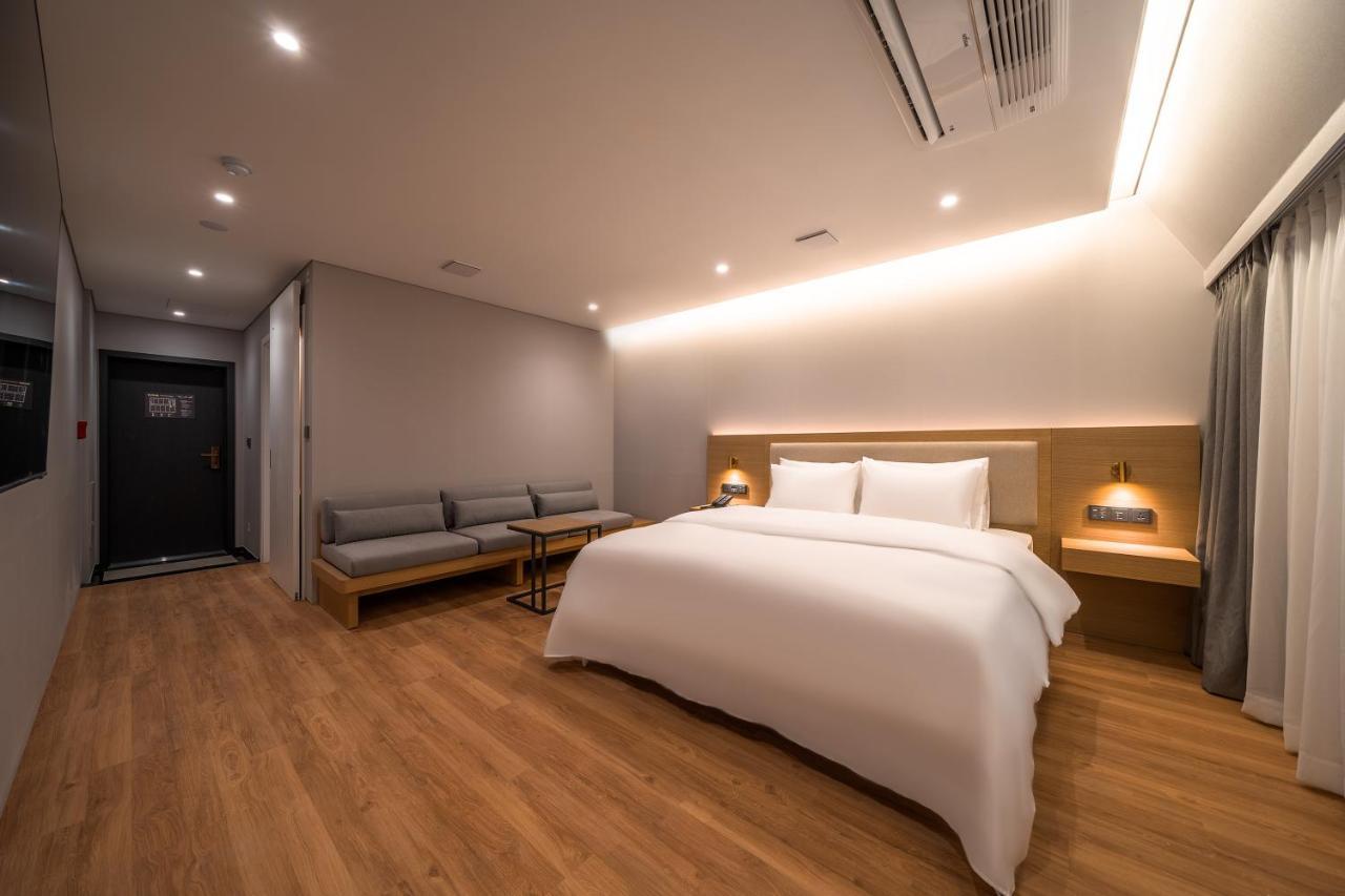 Comfort Inn Yeouido Сеул Екстериор снимка