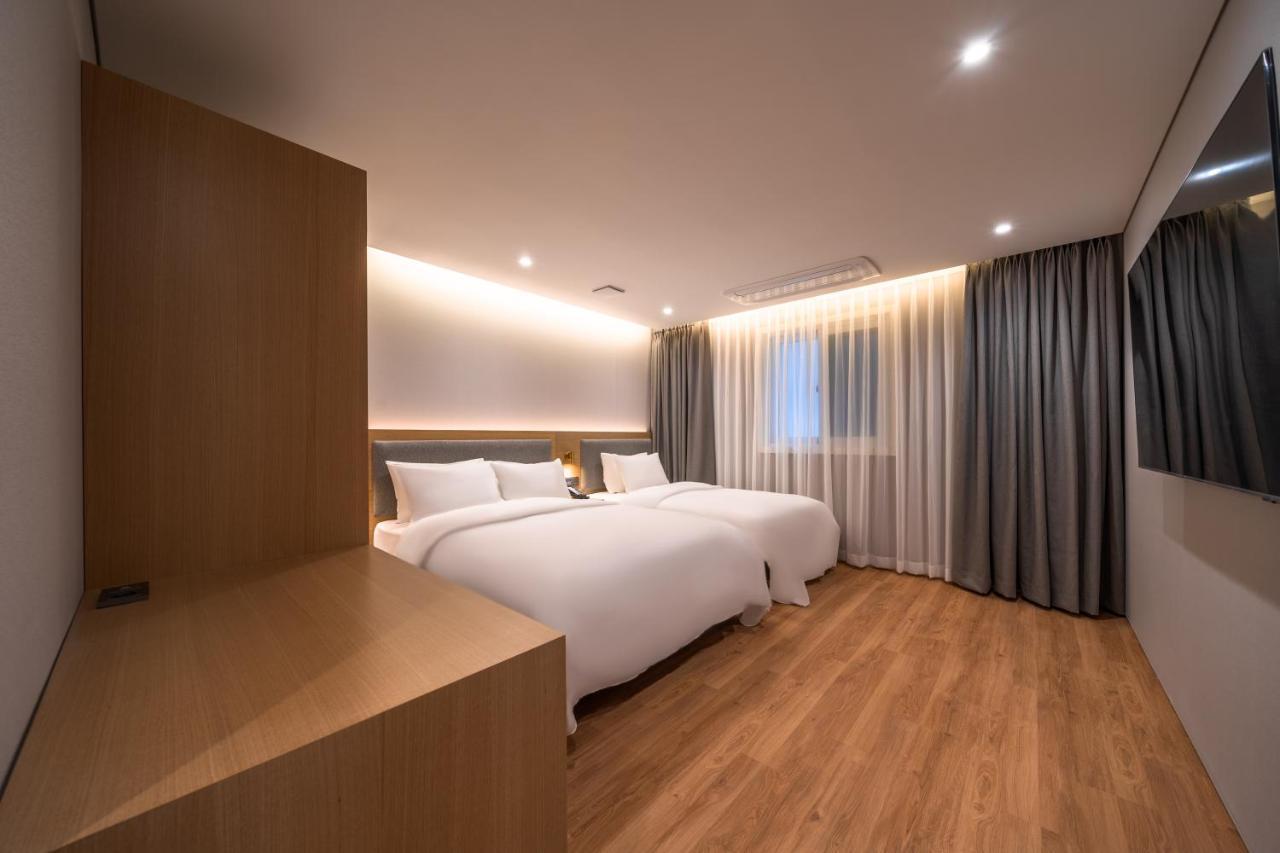 Comfort Inn Yeouido Сеул Екстериор снимка