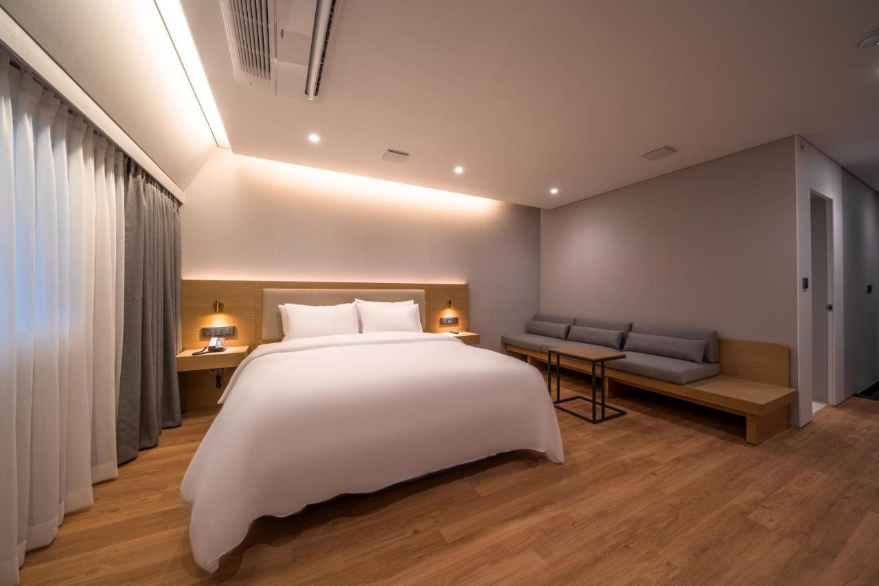 Comfort Inn Yeouido Сеул Екстериор снимка