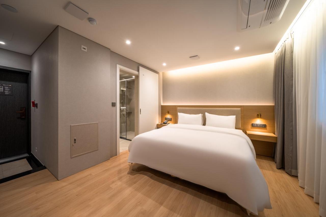 Comfort Inn Yeouido Сеул Екстериор снимка