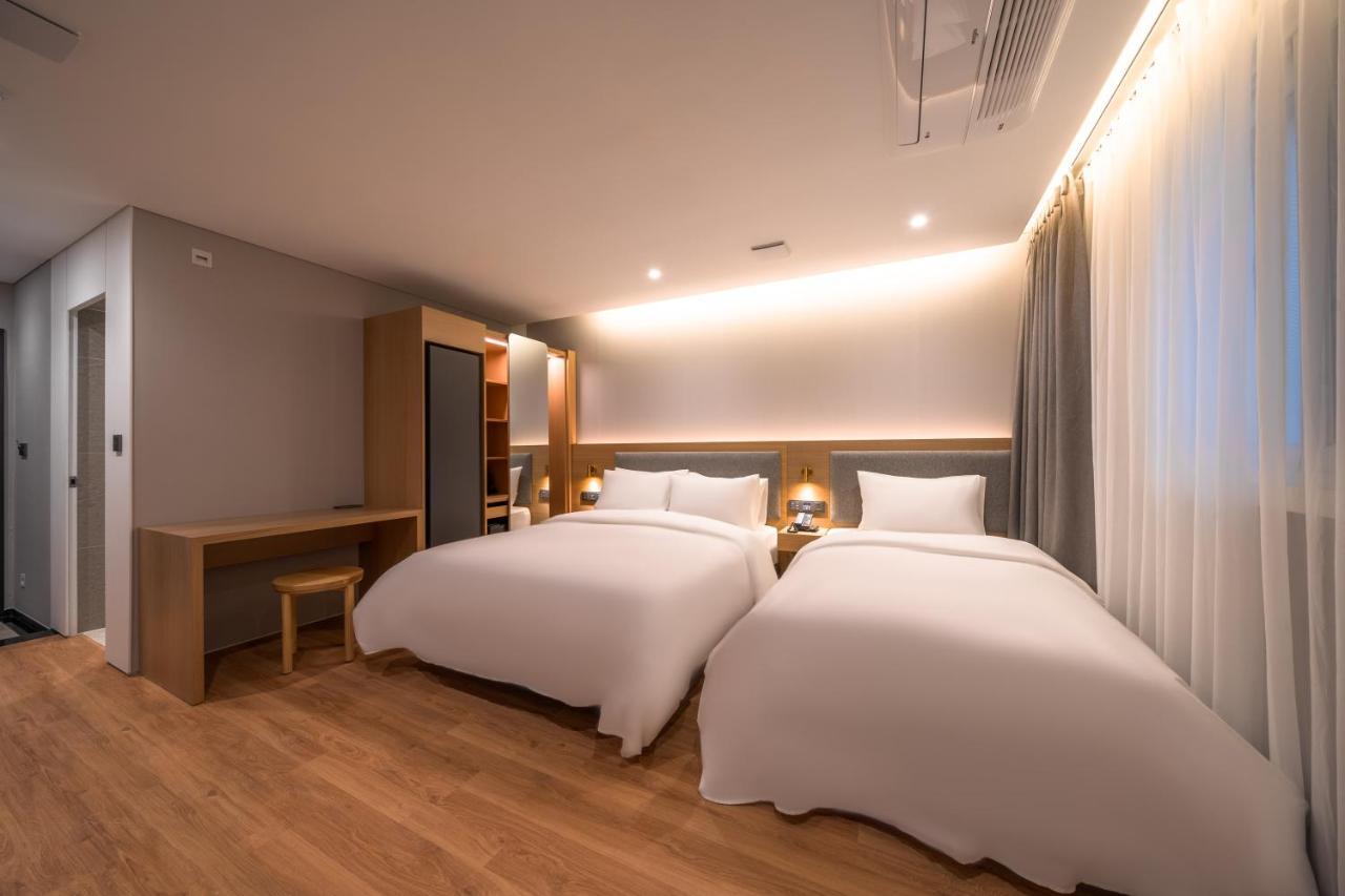 Comfort Inn Yeouido Сеул Екстериор снимка